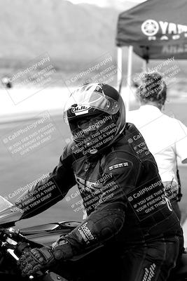 media/Mar-28-2022-Superbike Trackdays (Mon) [[b8603d0f67]]/Around the Pits/